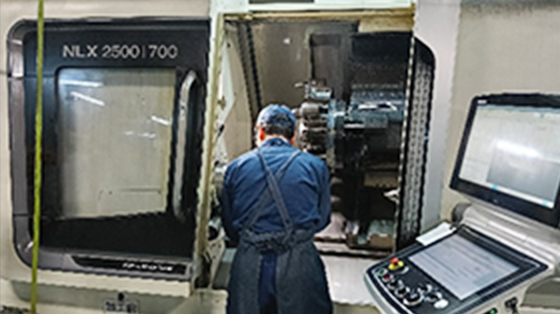 製造(加工・組立・性能試験)の写真